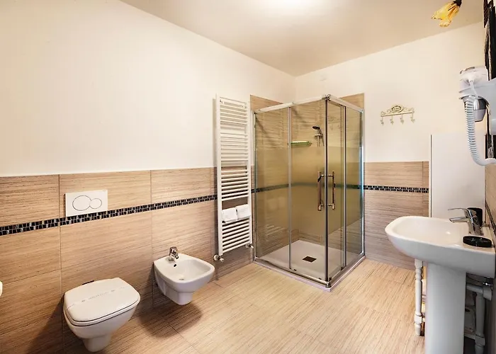 La Rocchetta 明乔河畔的瓦雷奇奥